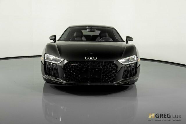 2018 Audi R8 (Black/Black)