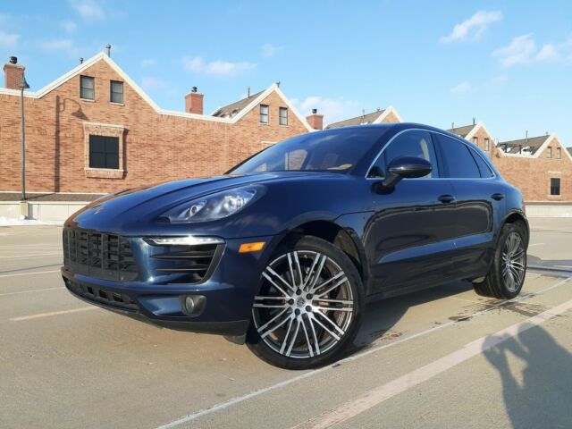 2016 Porsche Macan (Blue/Tan)