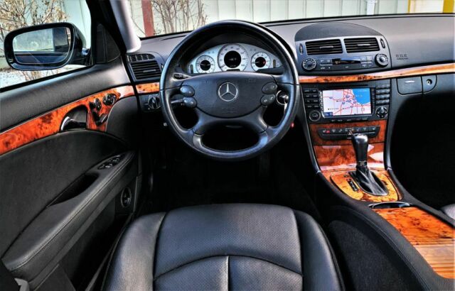 2008 Mercedes-Benz E-Class (Black/Black)