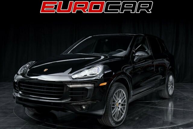 2017 Porsche Cayenne (Black/Black)