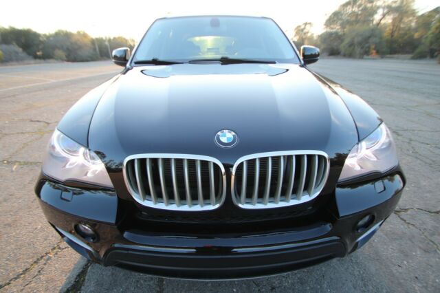 2012 BMW X5 (Black/Black)