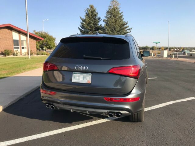 2016 Audi SQ5 (Gray/Black)