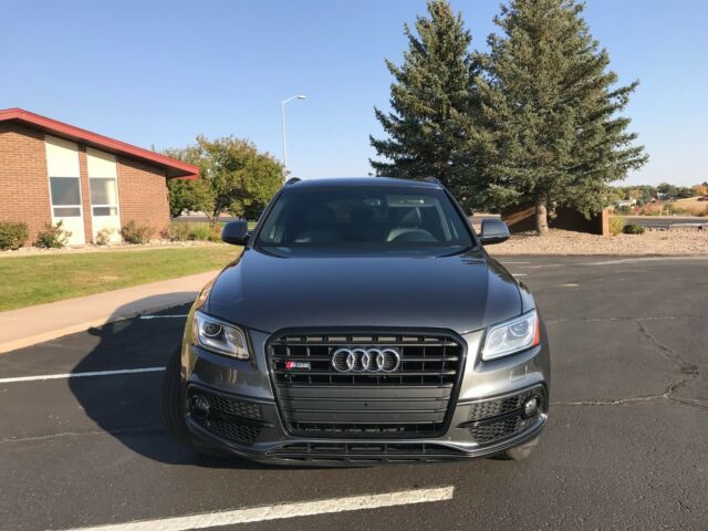 2016 Audi SQ5 (Gray/Black)