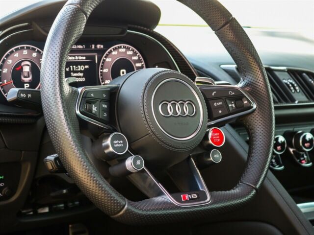 2017 Audi R8 (Gray/Black)