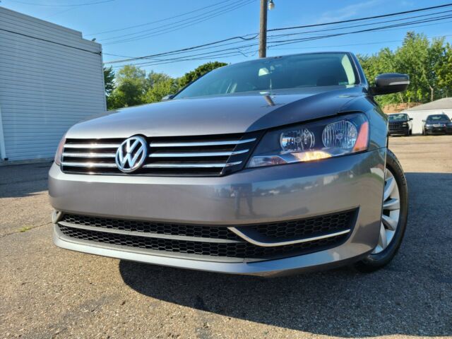 2013 Volkswagen Passat (Glacier Blue Metallic/Moonrock)