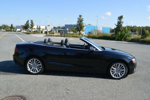 2010 Audi A5 (Black/Black)