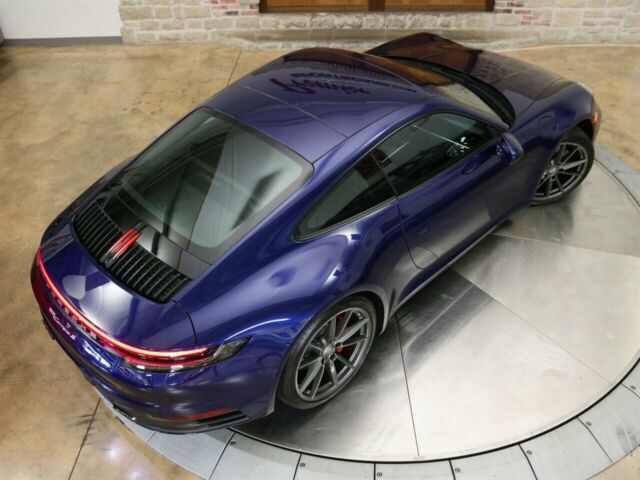2020 Porsche 911 (Blue/Black)