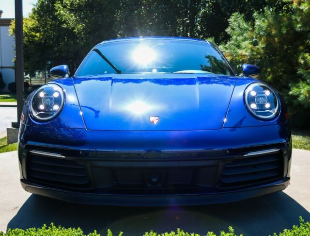 2020 Porsche 911 (Blue/Black)