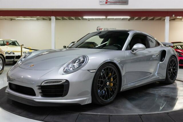 2014 Porsche 911 (GT Silver Metallic/Agate Grey)