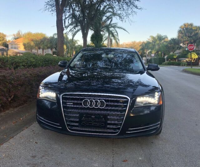 2013 Audi A8 Quattro (Black/Black)