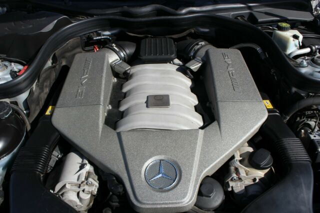 2010 Mercedes-Benz E-Class (Silver/Black)