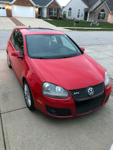 2007 Volkswagen GTI (Red/Black)