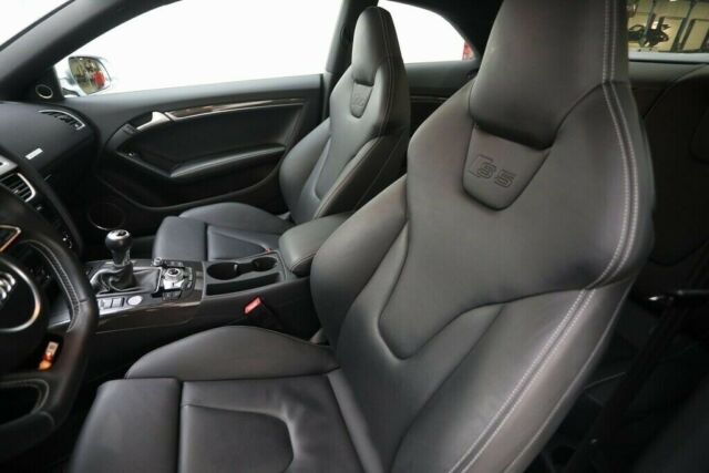 2013 Audi S5 (Silver/Black)