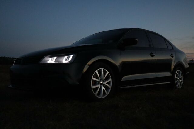 2012 Volkswagen Jetta (Black/Gray)
