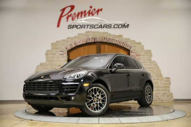 2015 Porsche Macan (Black/Black)