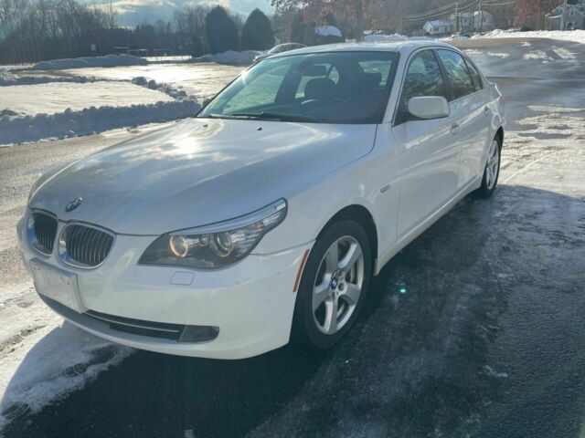 2008 BMW 5-Series (White/Black)