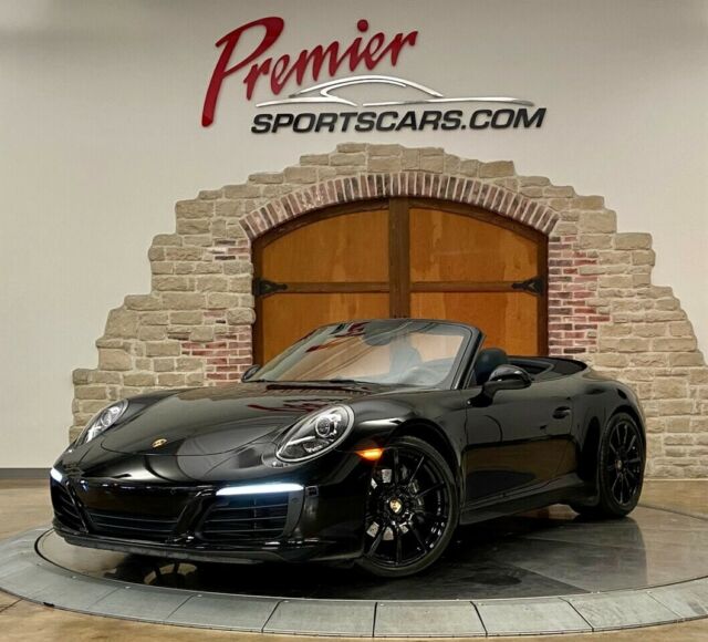 2017 Porsche 911 (Black/Black)