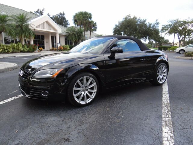 2013 Audi TT (Black/Black)