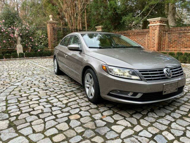 2013 Volkswagen CC (White/Black)