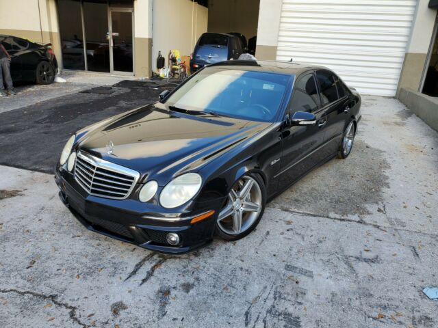 2008 Mercedes-Benz E-Class (Black/Black)