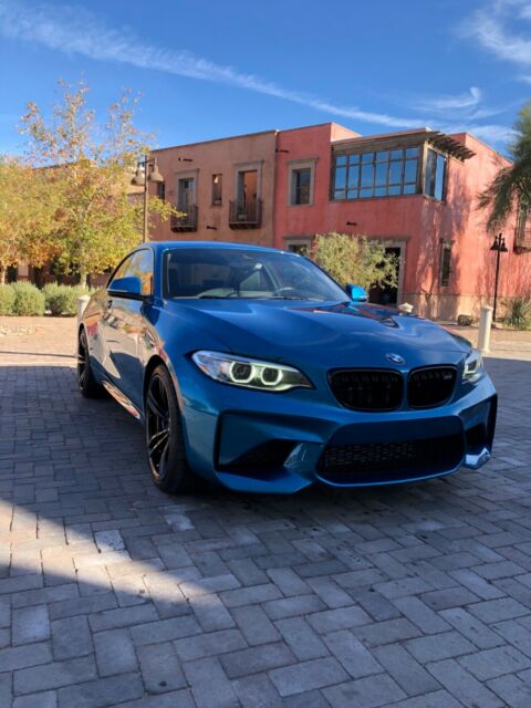 2017 BMW M2 (Black/Black Dakota leather with blue stitching)