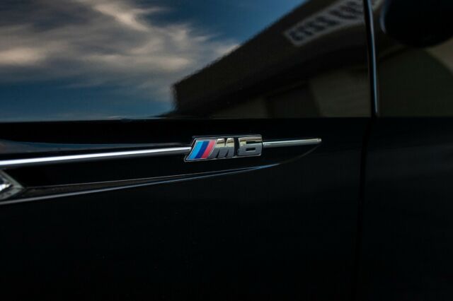 2007 BMW M6 (Black/Black)