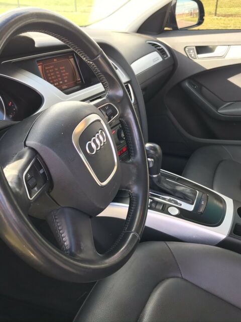 2012 Audi A4 (Black/Black)