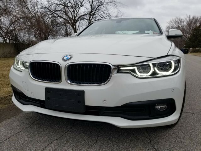 2018 BMW 3-Series (Alpine White/Oyster)