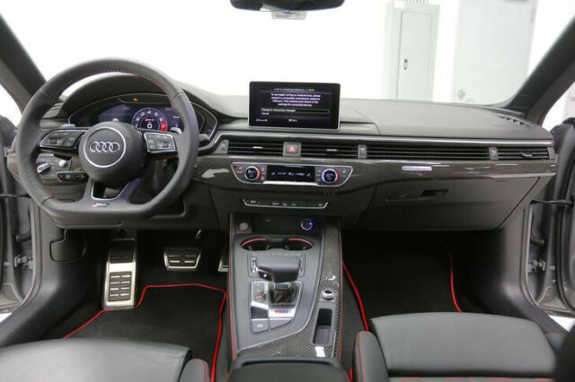 2019 Audi RS5 (Nardo Gray/Black w/Crescendo Red)