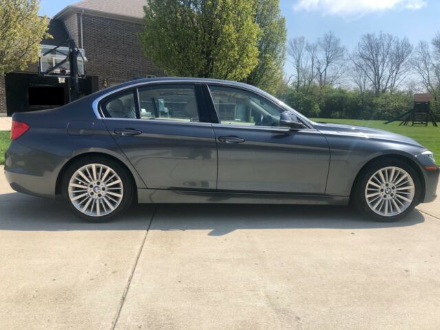 2013 BMW 3-Series (Gray/Tan)