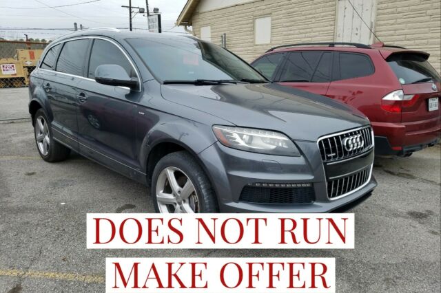 2010 Audi Q7 (Gray/Black)