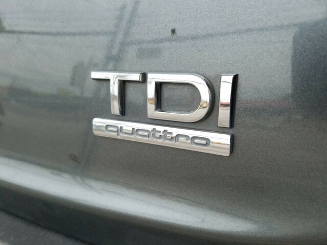 2010 Audi Q7 (Gray/Black)