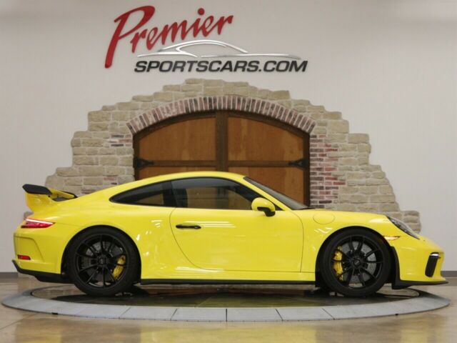 2018 Porsche 911 (Yellow/Black)