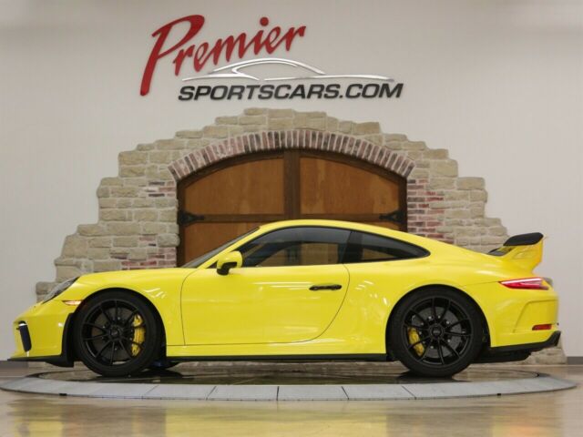2018 Porsche 911 (Yellow/Black)