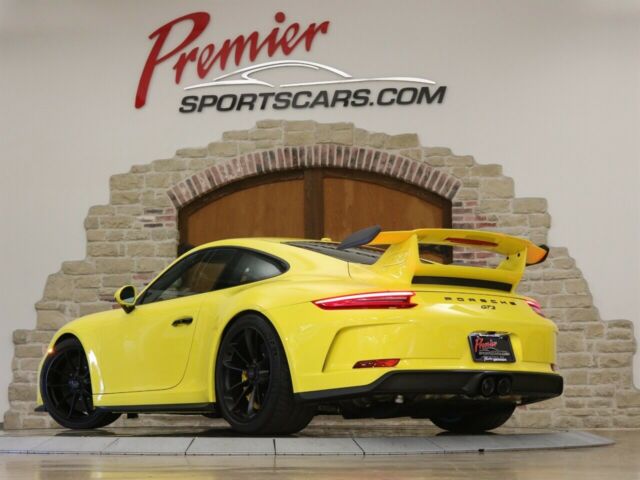 2018 Porsche 911 (Yellow/Black)