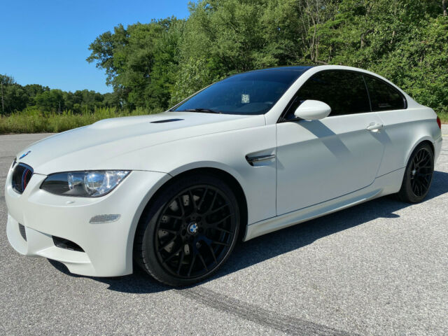 2013 BMW M3 (White/Black)