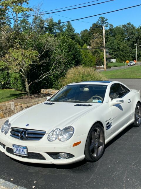 2008 Mercedes-Benz SL-Class (White/Beige)