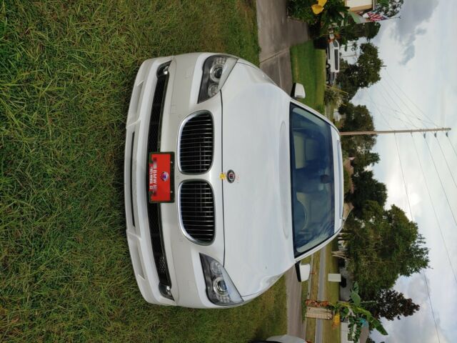 2011 BMW 7-Series (White/White)