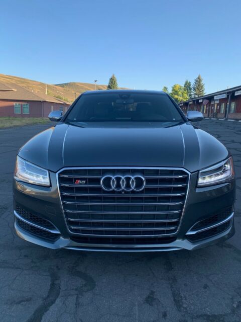 2015 Audi S8