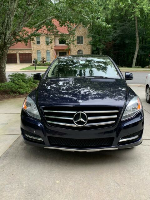 2012 Mercedes-Benz R-Class (Blue/Almond Beige)