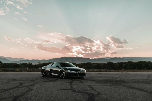 2009 Audi R8 (Black/Black)