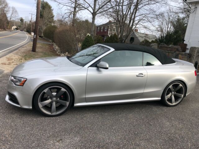 2014 Audi RS5 (Gray/Black)