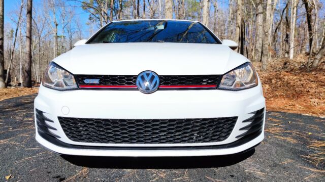 2017 Volkswagen GTI (White/Black)