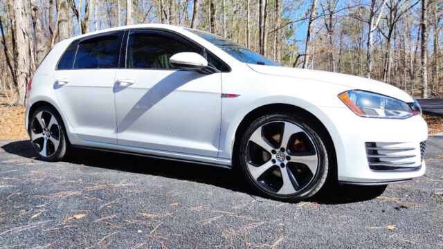 2017 Volkswagen GTI (White/Black)