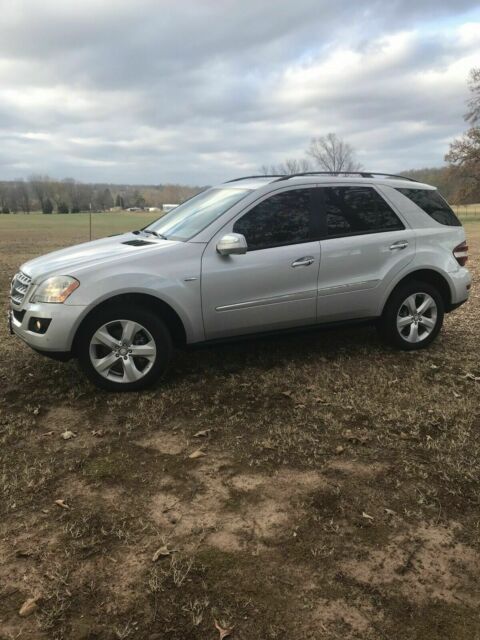 2009 Mercedes-Benz ML320