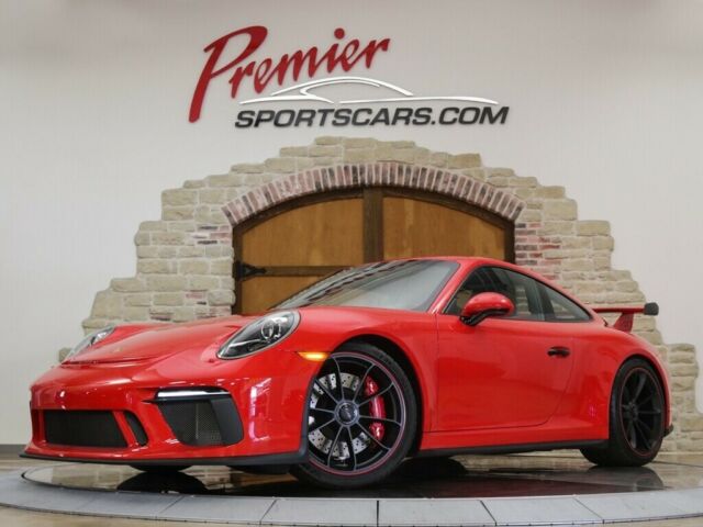 2018 Porsche 911 (Red/Black)