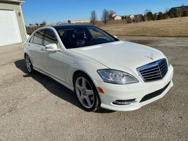 2012 Mercedes-Benz S-Class (DIAMOND WHITE/BLACK PREMIUM FULL NAPA LEATHER)