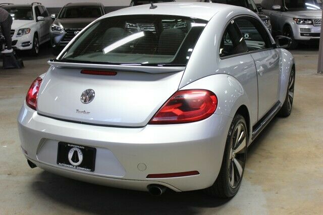 2012 Volkswagen Beetle-New (Silver/Black)
