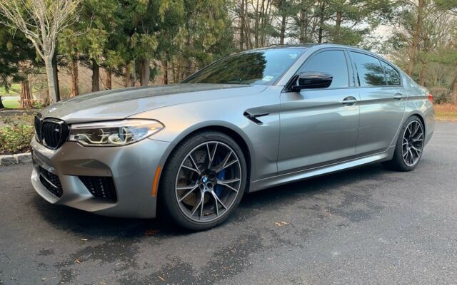 2019 BMW M5 (Gray/Brown)