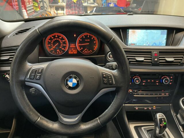 2015 BMW X1 (Black/Black)